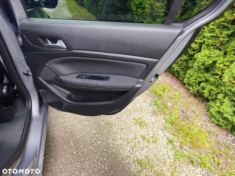Peugeot 308 1.5 BlueHDi Allure S&S - 13