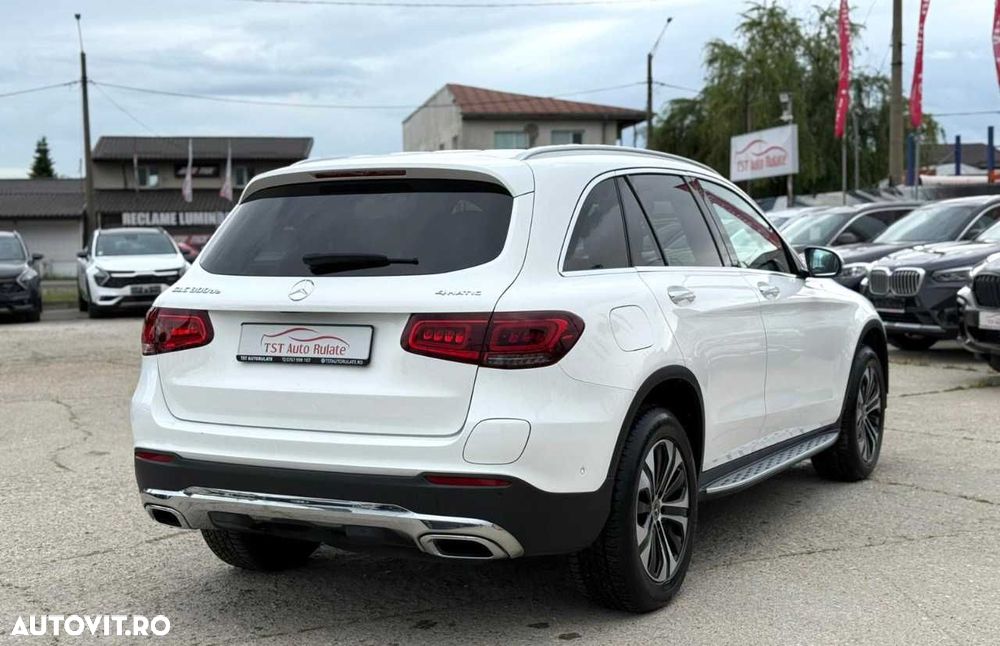 Mercedes-Benz GLC - 9