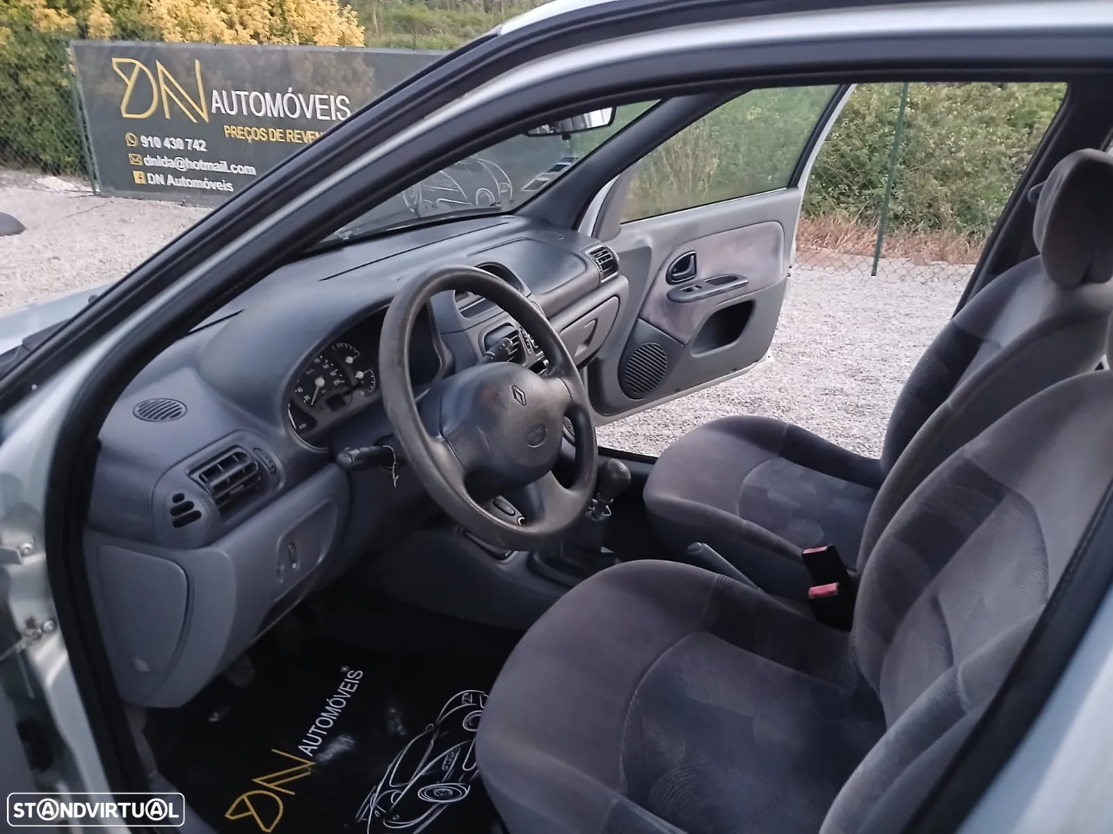 Renault Clio 1.9 D RXE - 13