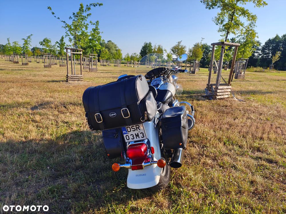 Suzuki VL 800 Volusia - Boulevard C50 - 4