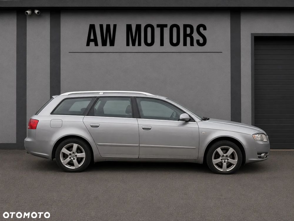AUDI A4 2004 *SAMOCHÓD NA CZĘŚCI* 6483 Q4 / Y7G MASKA, LAMPA, DRZWI, LUSTERKO, ZDERZAK, GRILL, BŁOTNIK, KLAPA, BELKA, DESKA, FOTELE, KANAPA, ĆWIARTKA KIEROWNICA, TARCZE, ZACISKI, ZAWIESZENIE, KOMPLETNY PRZÓD, KOMPLETNY TYŁ, LICZNIK, ZEGARY, PRAWE LEWE PRZÓD TYŁ - 2