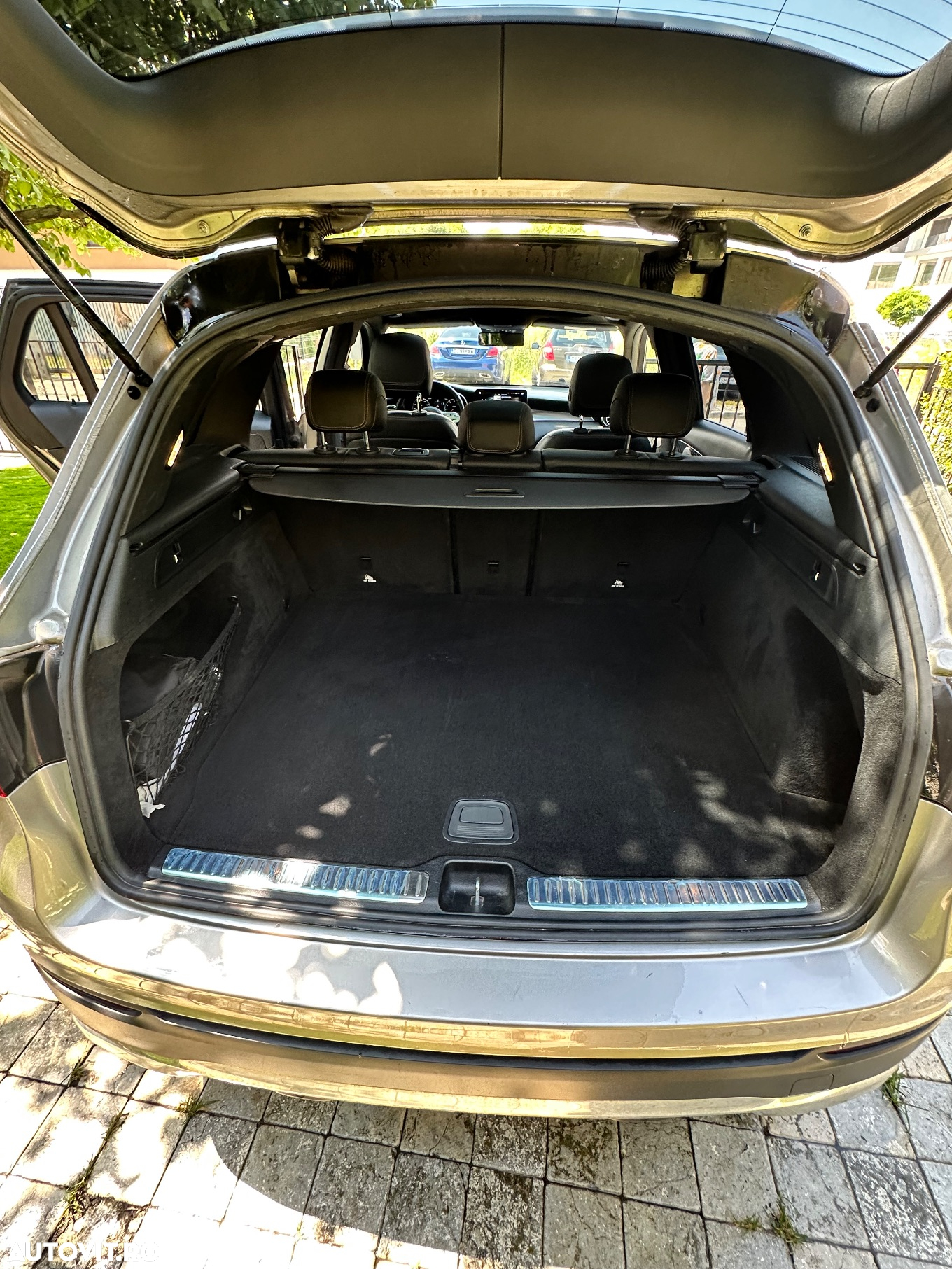 Mercedes-Benz GLC 300 4MATIC - 24