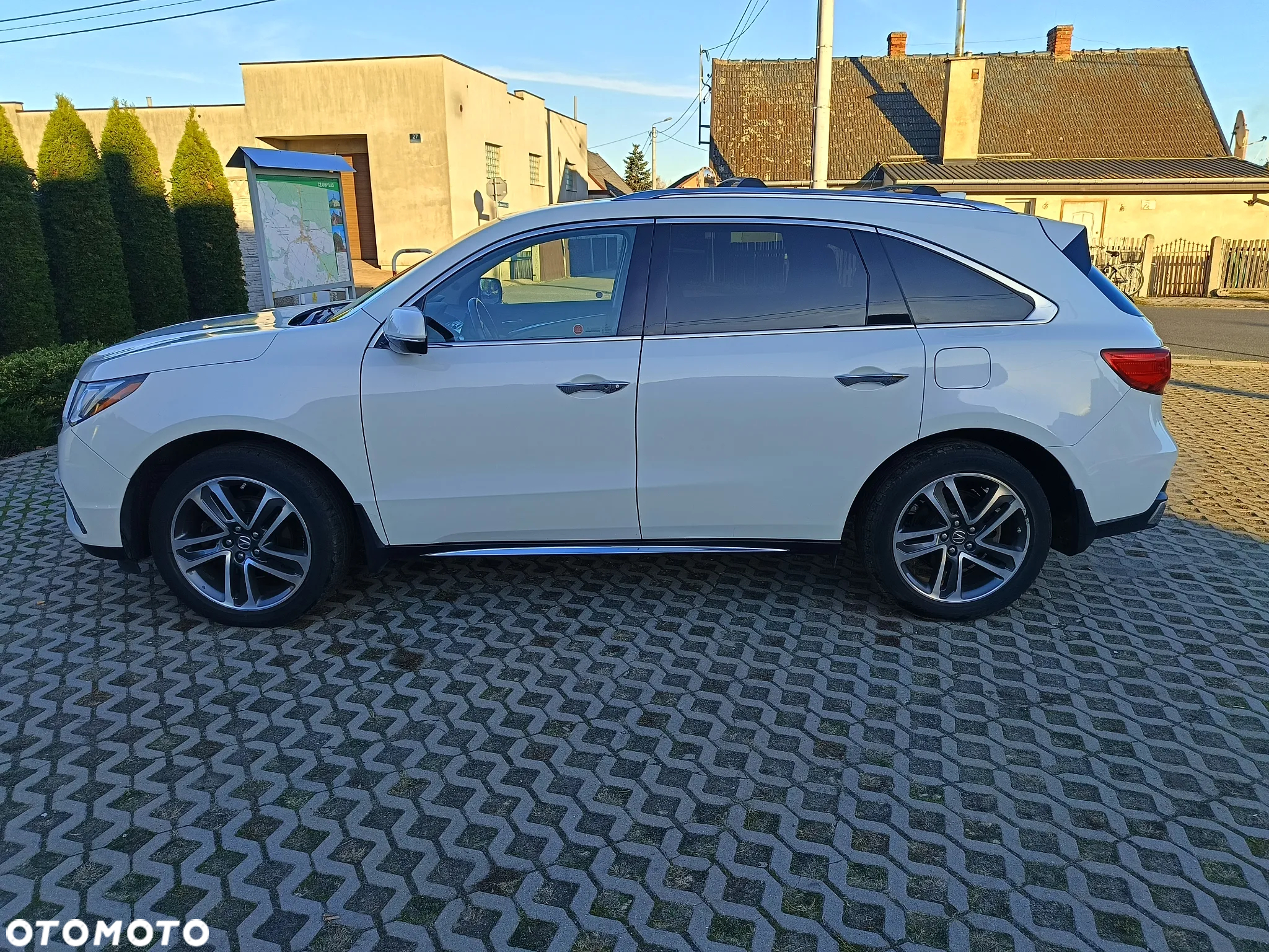 Acura MDX 3.7 V6 Base - 4