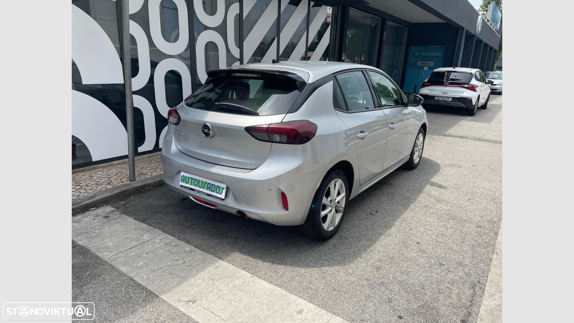 Opel Corsa 1.2 Edition - 4