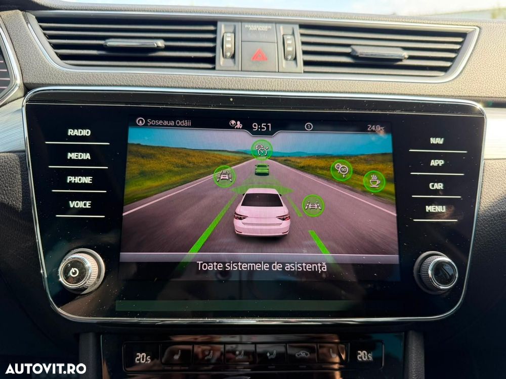 Skoda Superb 2.0 TDI DSG Style - 8