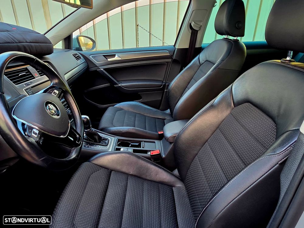 VW Golf 2.0 TDi DPF DSG Highline - 19