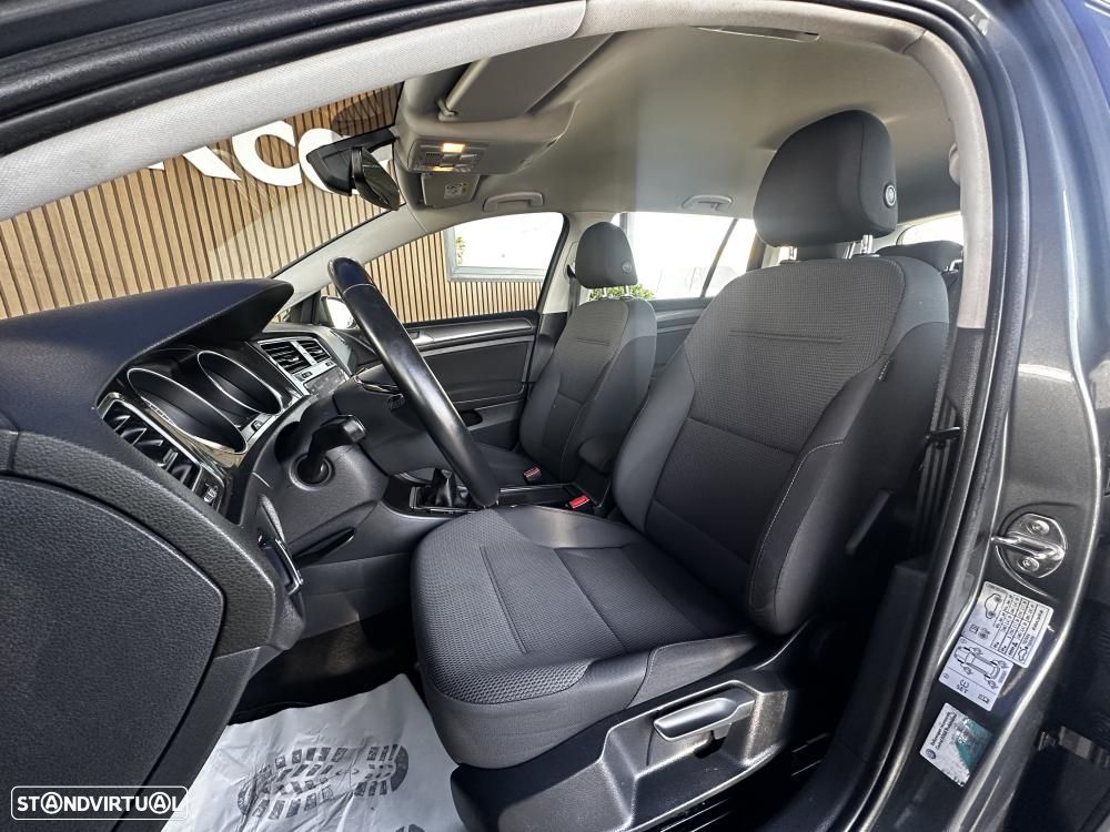 VW Golf Variant 1.6 TDi Confortline - 19