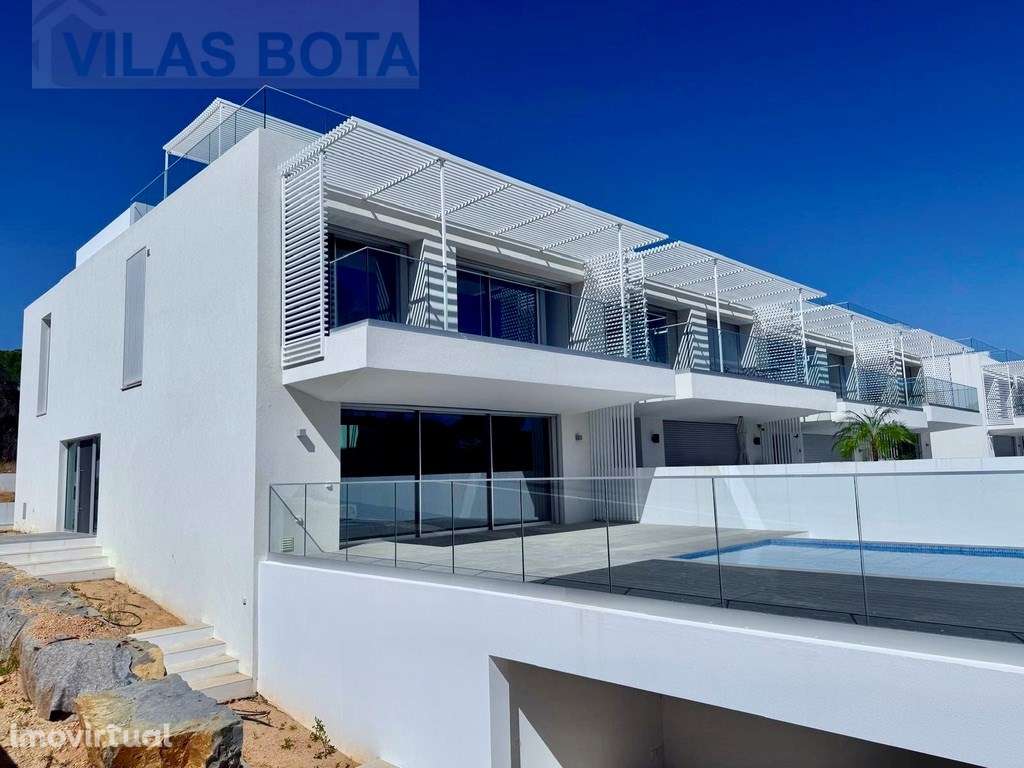 Moradia Luxuosa Moderna no Triângulo Dourado - Grande imagem: 3/23