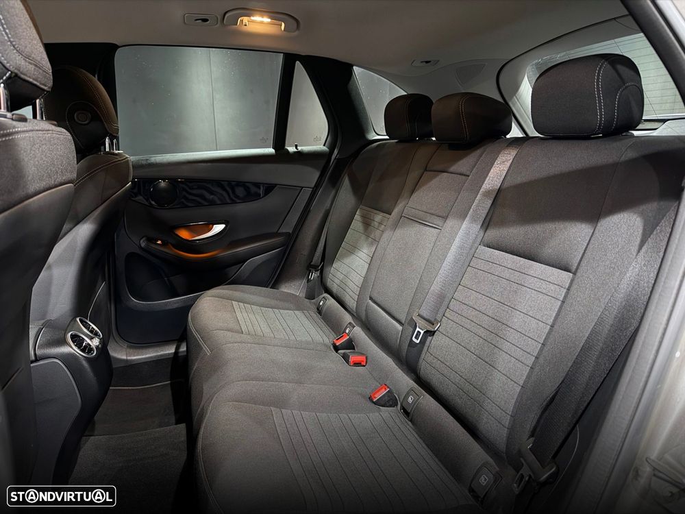 Mercedes-Benz GLC 300 de 4Matic 9G-TRONIC - 31