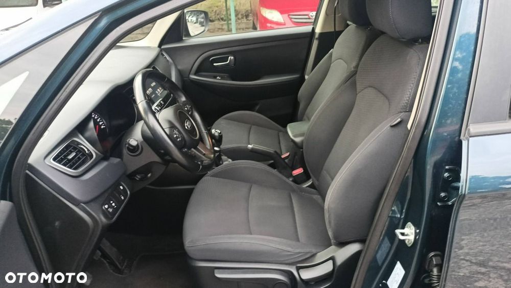 Kia Carens 1.7 CRDi L 7os - 30