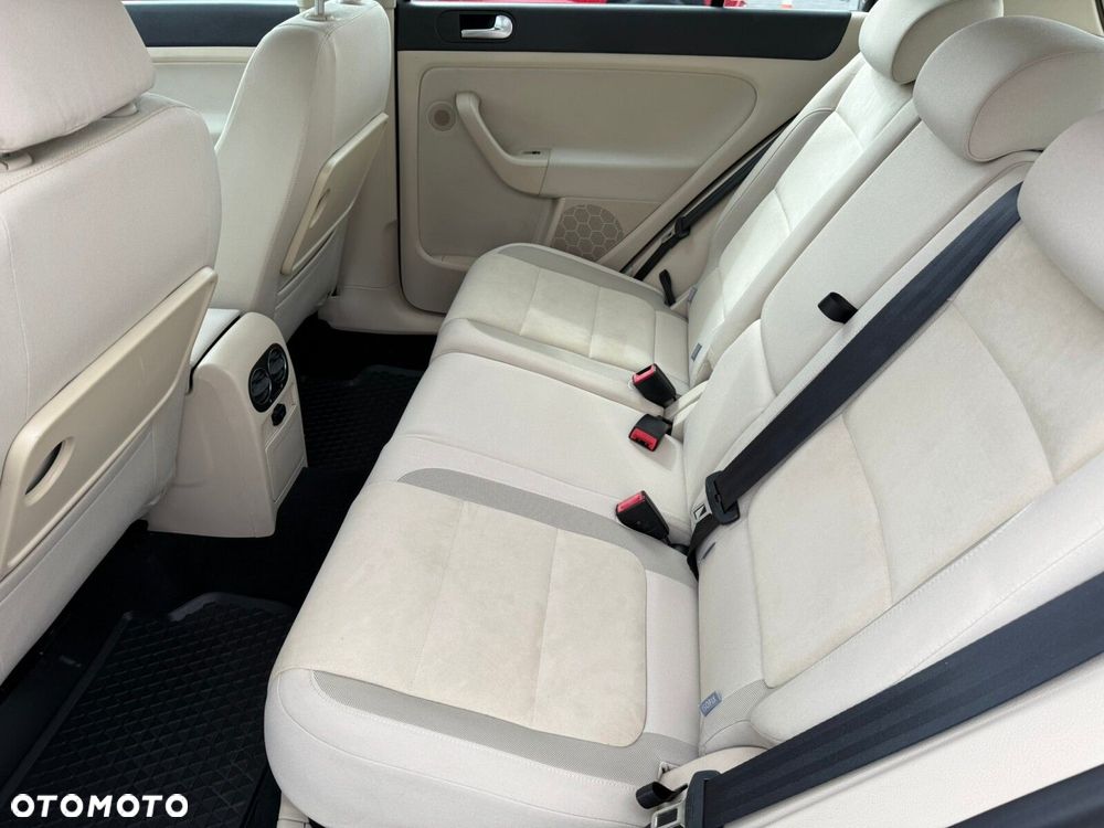 Volkswagen Golf Plus 1.4 TSI Highline - 27