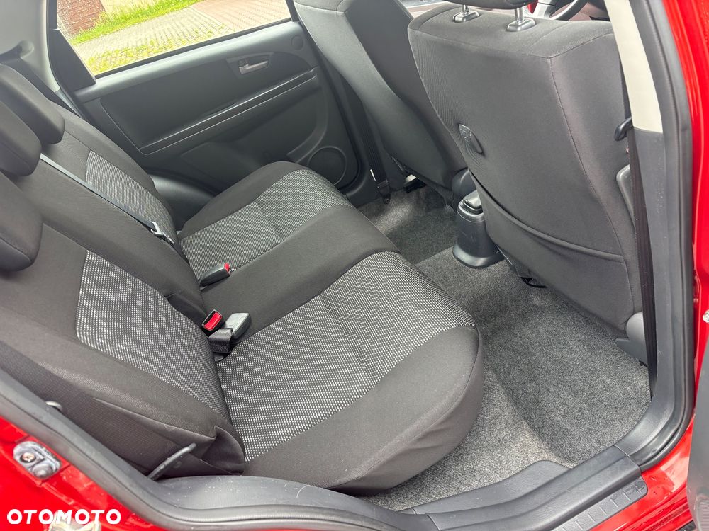 Suzuki SX4 - 16