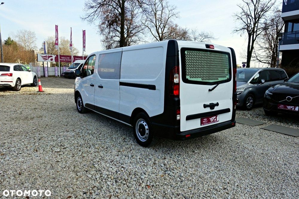 Opel Vivaro - 8