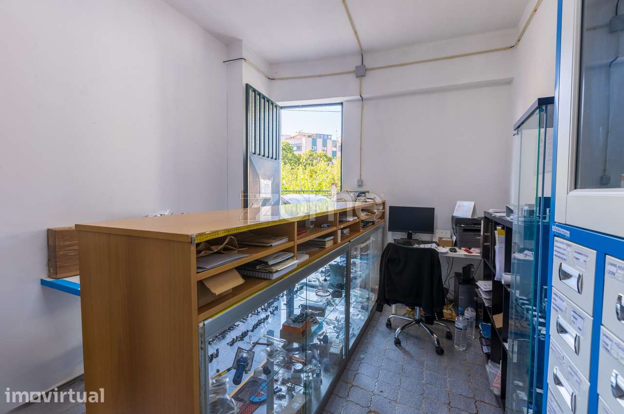 Armazém com 120 m2 em Caldelas, Guimarães - Grande imagem: 3/12