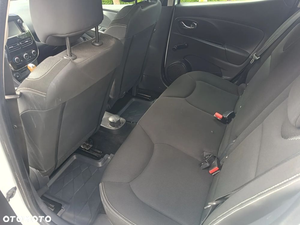 Renault Clio 1.2 16V Dynamique - 8