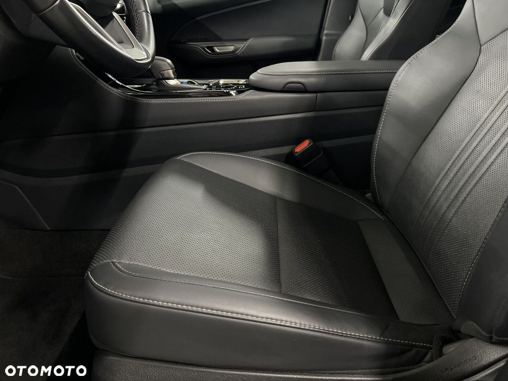 Lexus NX 350h Business AWD - 10