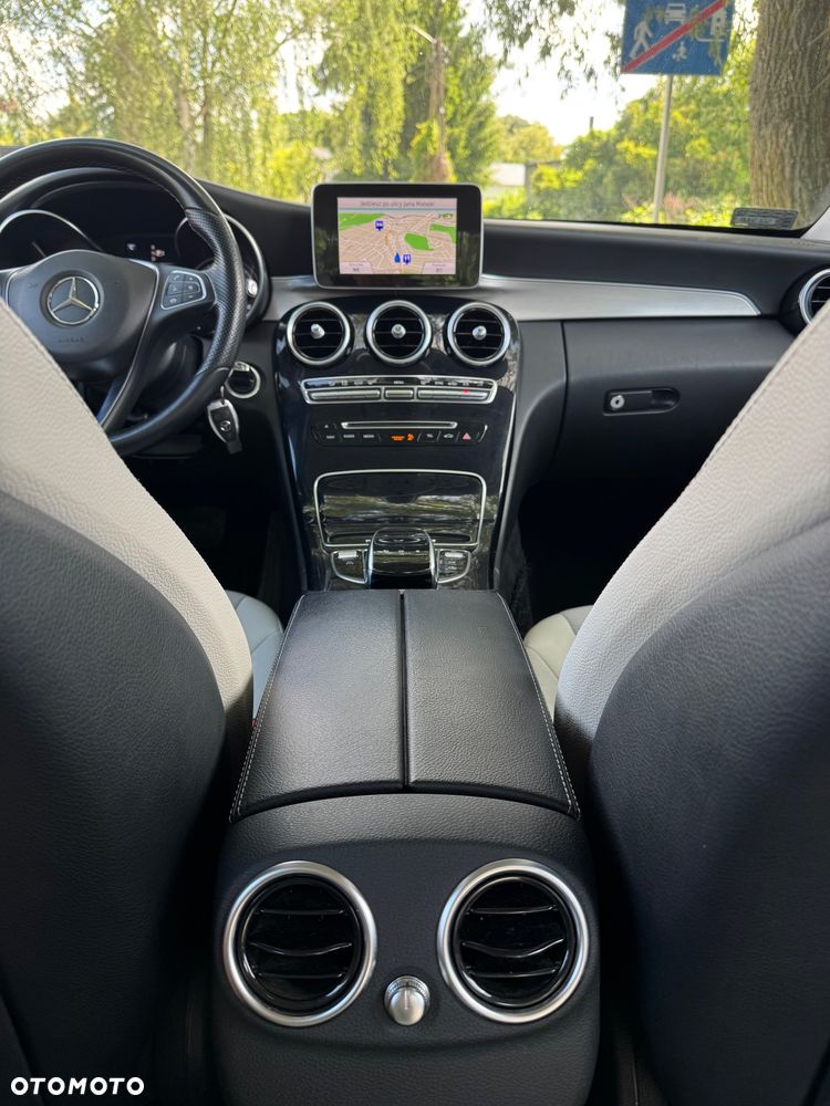 Mercedes-Benz Klasa C 200 7G-TRONIC - 18