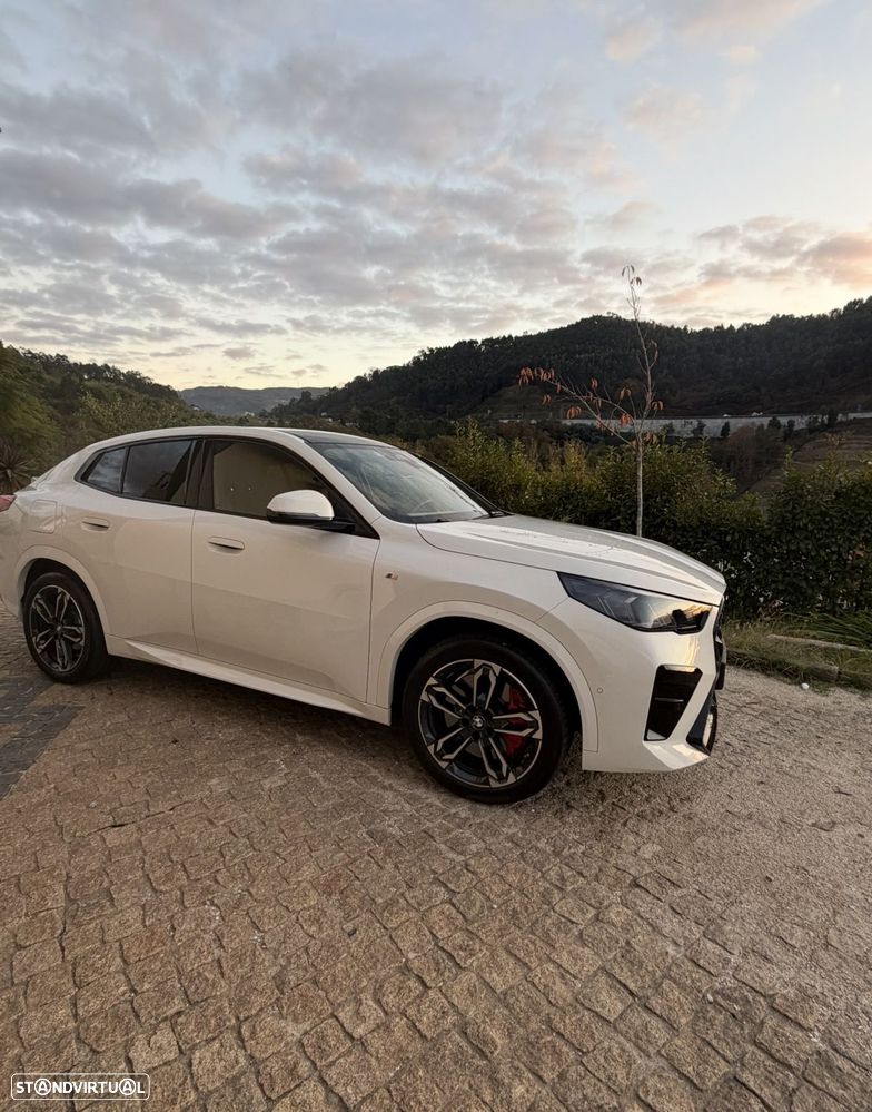BMW X2 18 d sDrive Auto Pack M - 1
