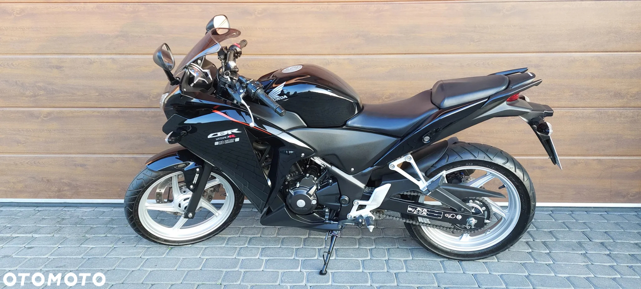 Honda CBR - 9