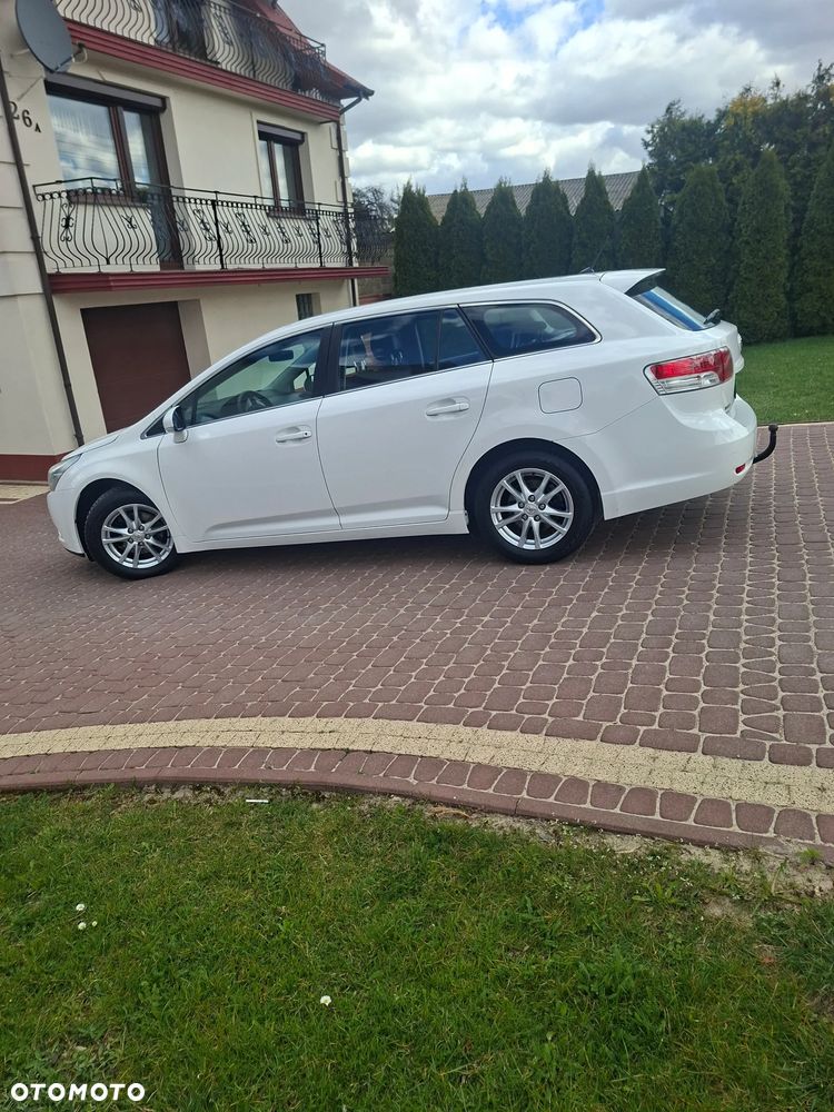 Toyota Avensis 1.8 Life - 1