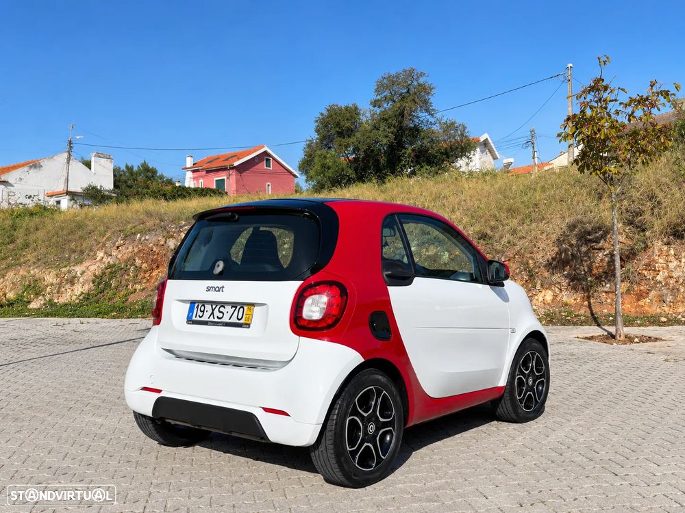 Smart Fortwo Coupé 2019 photo 2