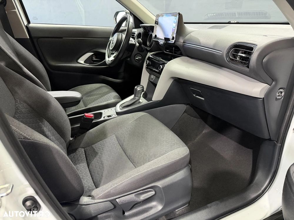 Toyota Yaris Cross - 14