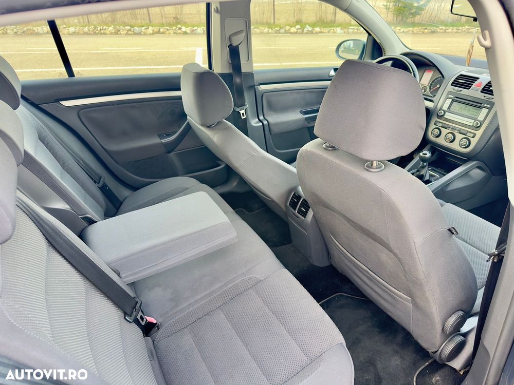 Volkswagen Golf 1.6 Comfortline - 8