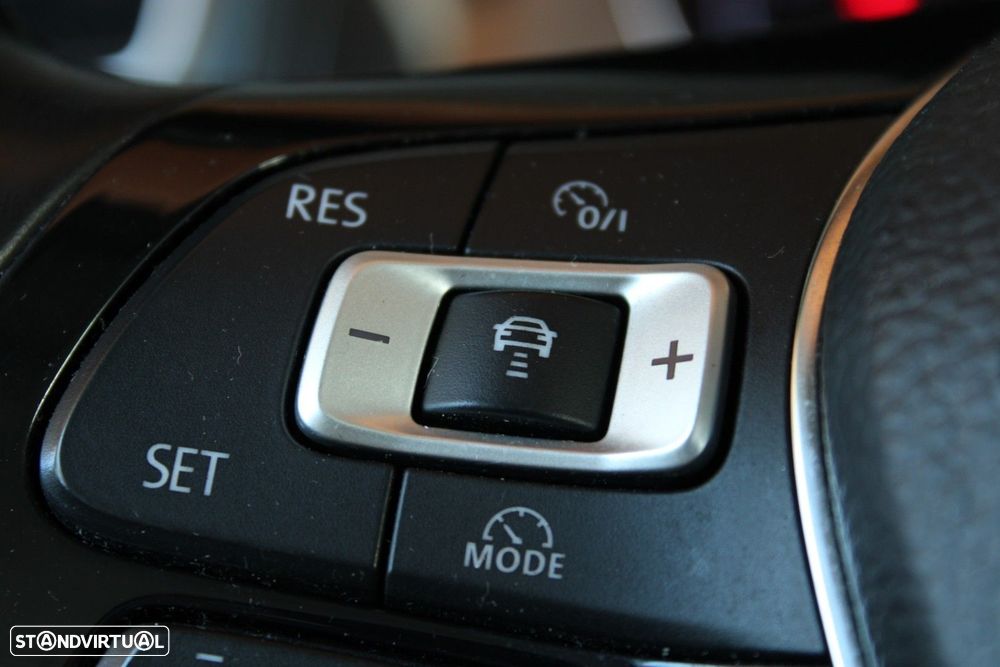 VW Golf Variant 1.6 TDi Highline - 17