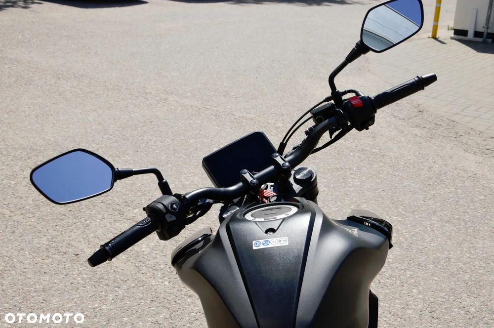 Honda CB - 10