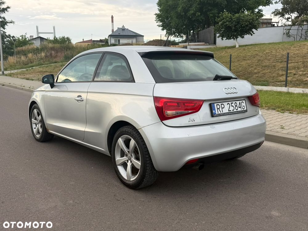 Audi A1 3-drzwiowe 1.6 TDI S line edition - 11