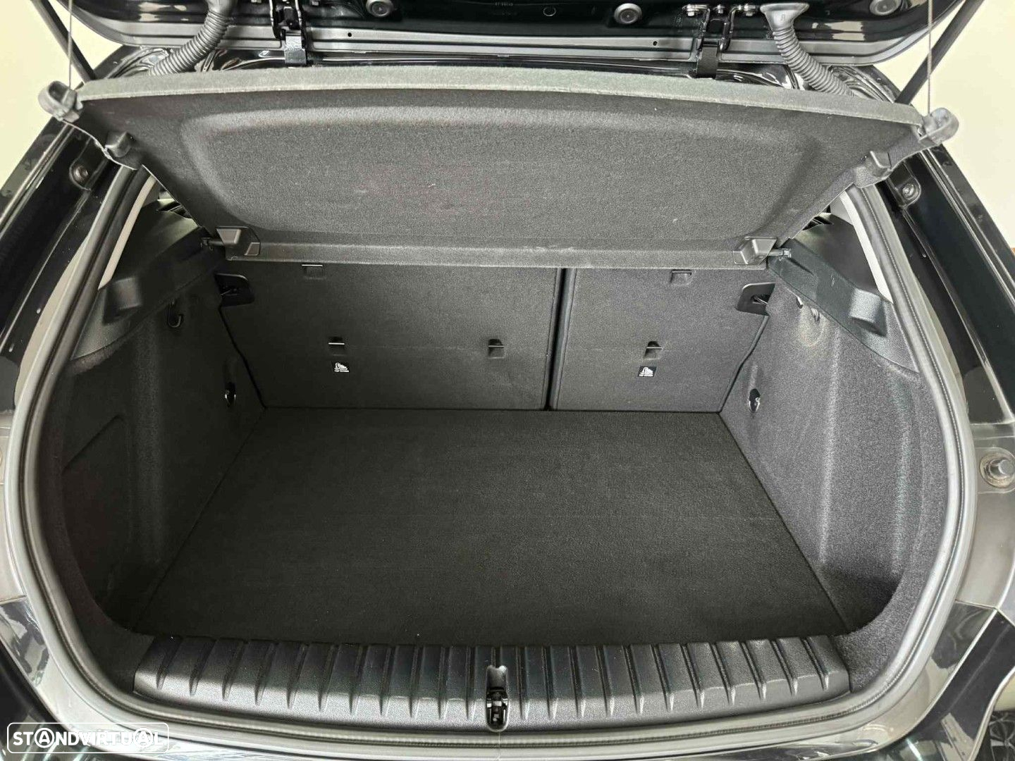 BMW 116 d Advantage Auto - 29