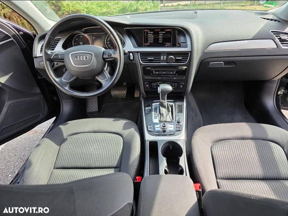 Audi A4 Limuzina 2.0 TDI DPF multitronic Attraction - 5