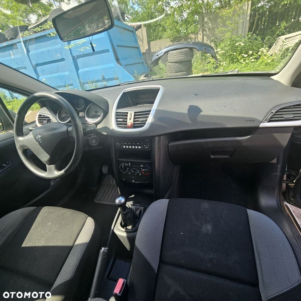 Peugeot 207 1,4 B 70 KW / 95 KM (kod lak: KTHC) pojazd na części - 21