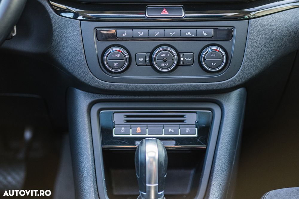 Volkswagen Sharan 2.0 TDI DSG (BlueMotion Technology) Highline - 16