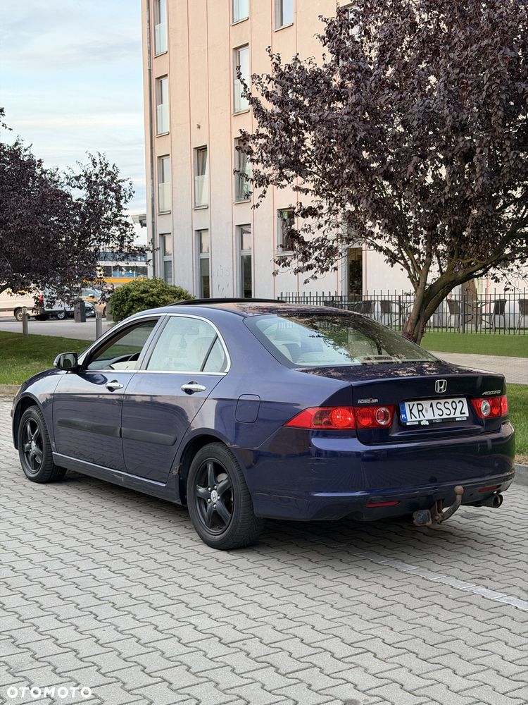 Honda Accord - 4