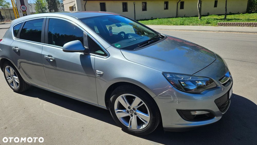 Opel Astra 1.4 T Energy EU6 - 14