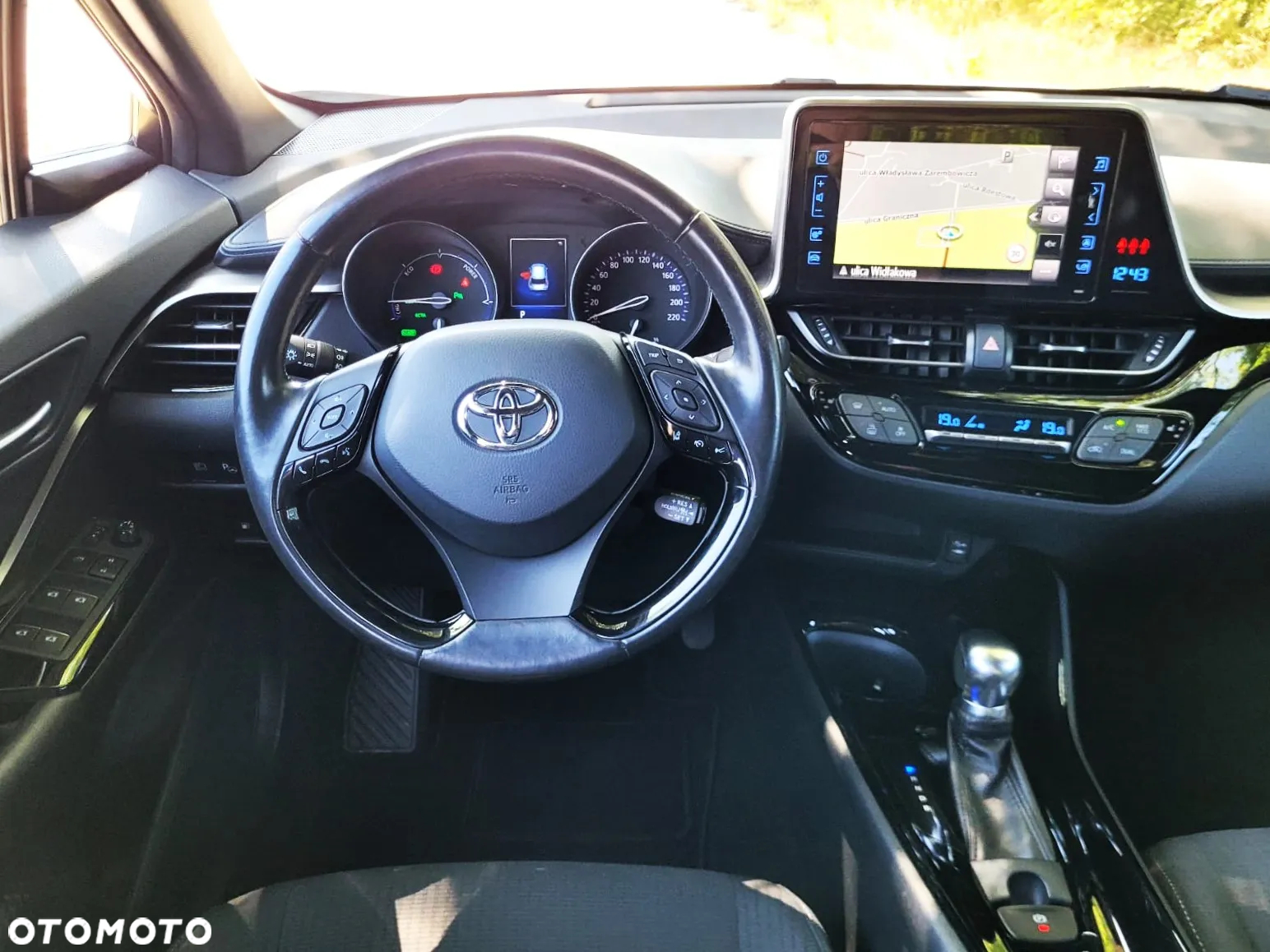 Toyota C-HR 1.8 Hybrid Premium - 28