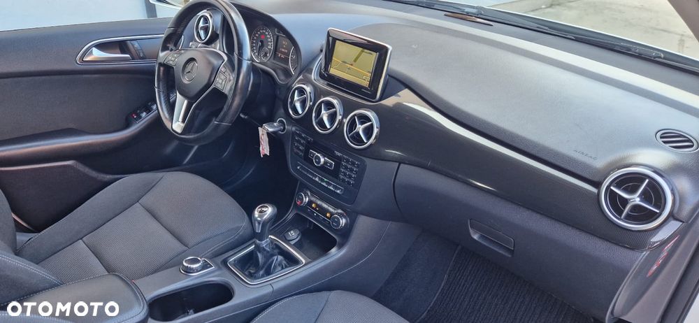 Mercedes-Benz Klasa B 180 CDI (BlueEFFICIENCY) - 8