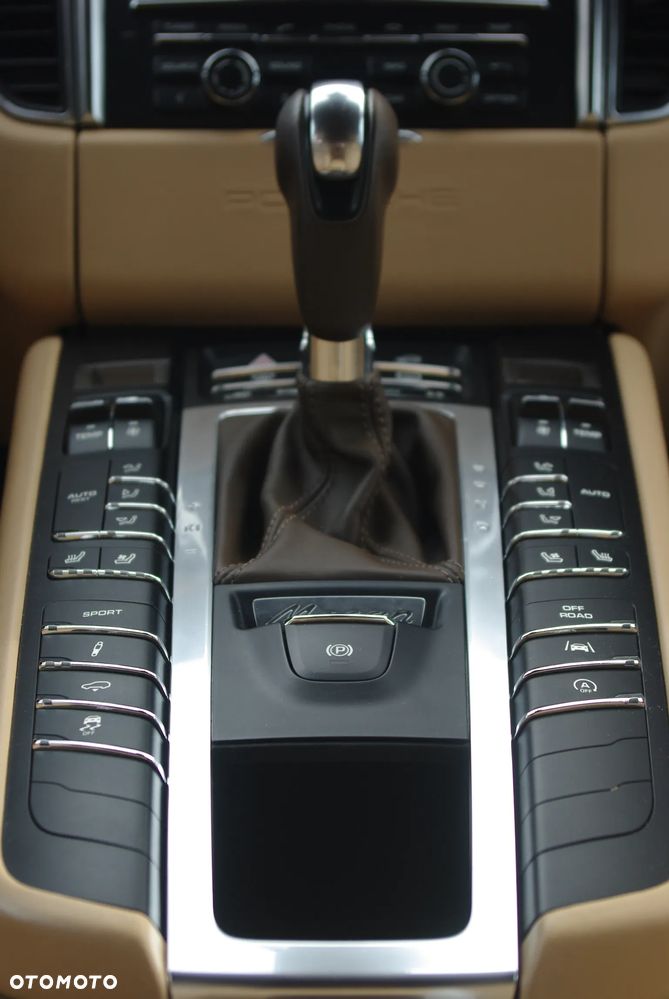 Porsche Macan - 15