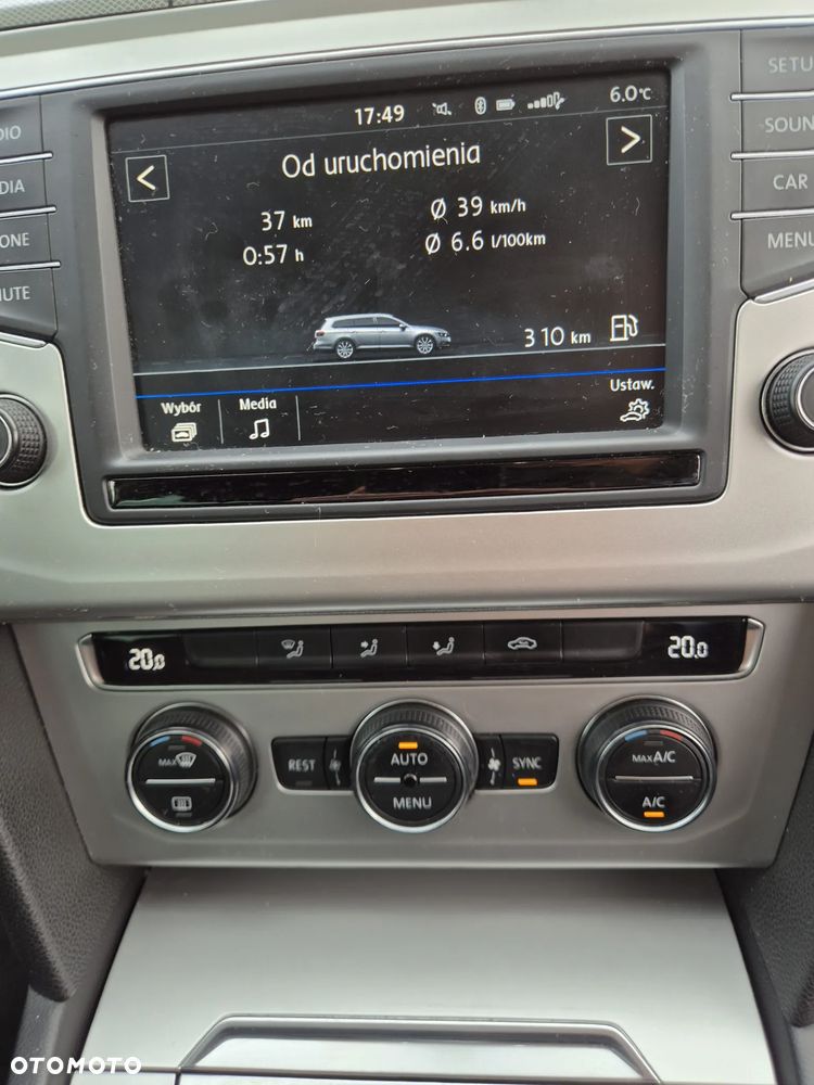 Volkswagen Passat 2.0 TDI (BlueMotion Technology) Highline - 10