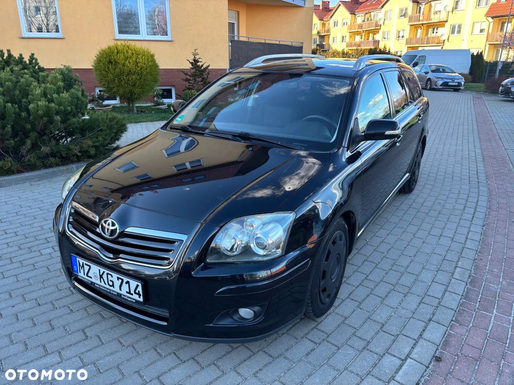 Toyota Avensis 1.8 VVT-i Executive - 2