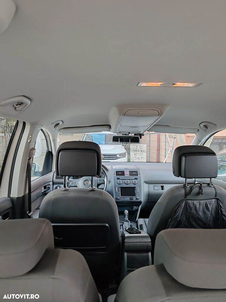 Volkswagen Touran 2.0 TDI DSG Comfortline - 19