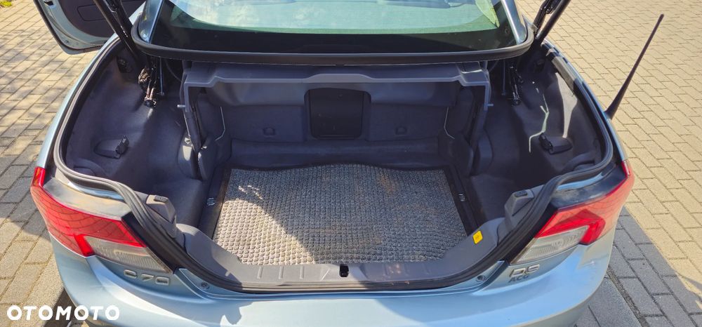 Volvo C70 D3 Momentum - 14