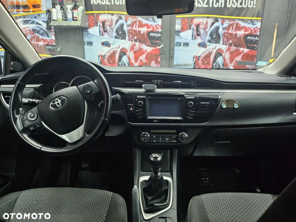 Toyota Corolla 1.6 Premium EU6 - 5