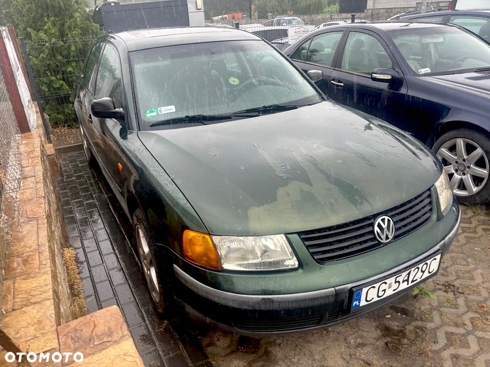 Volkswagen Passat 1.8 - 5