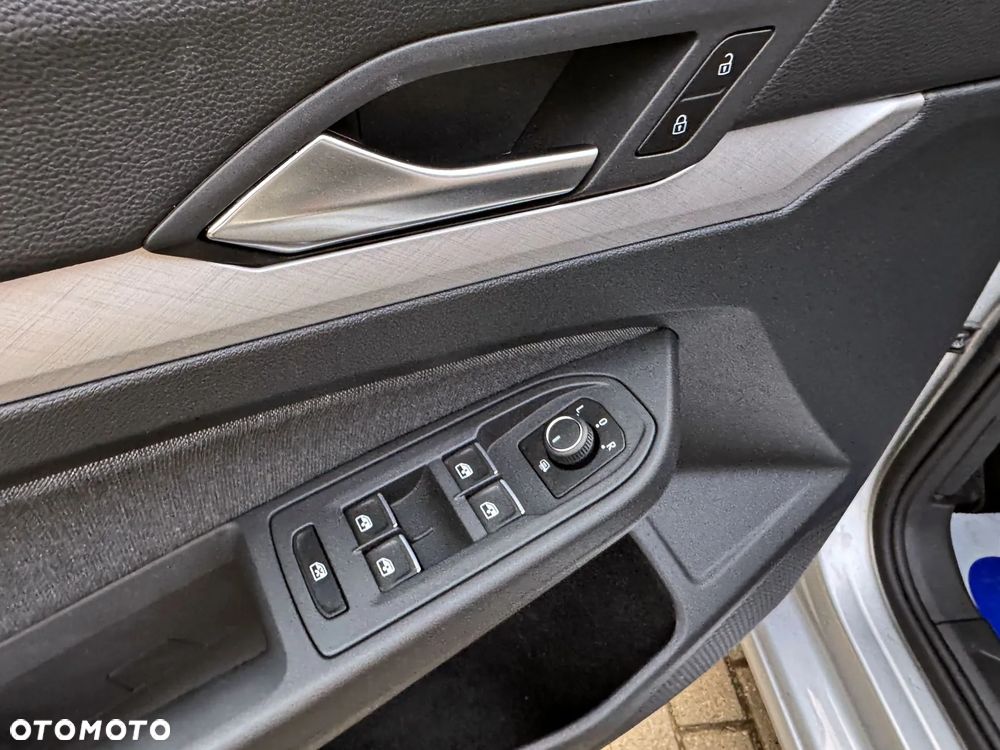 Volkswagen Golf 2.0 TDI Special Edition - 18