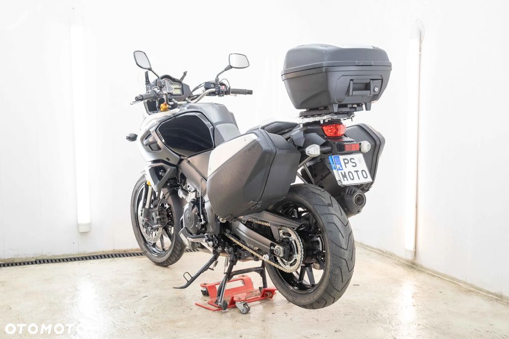 Suzuki DL - 8