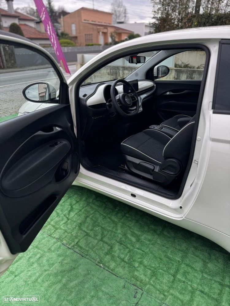 Fiat 500e 3 + 1 23,8kWh la Prima - 13
