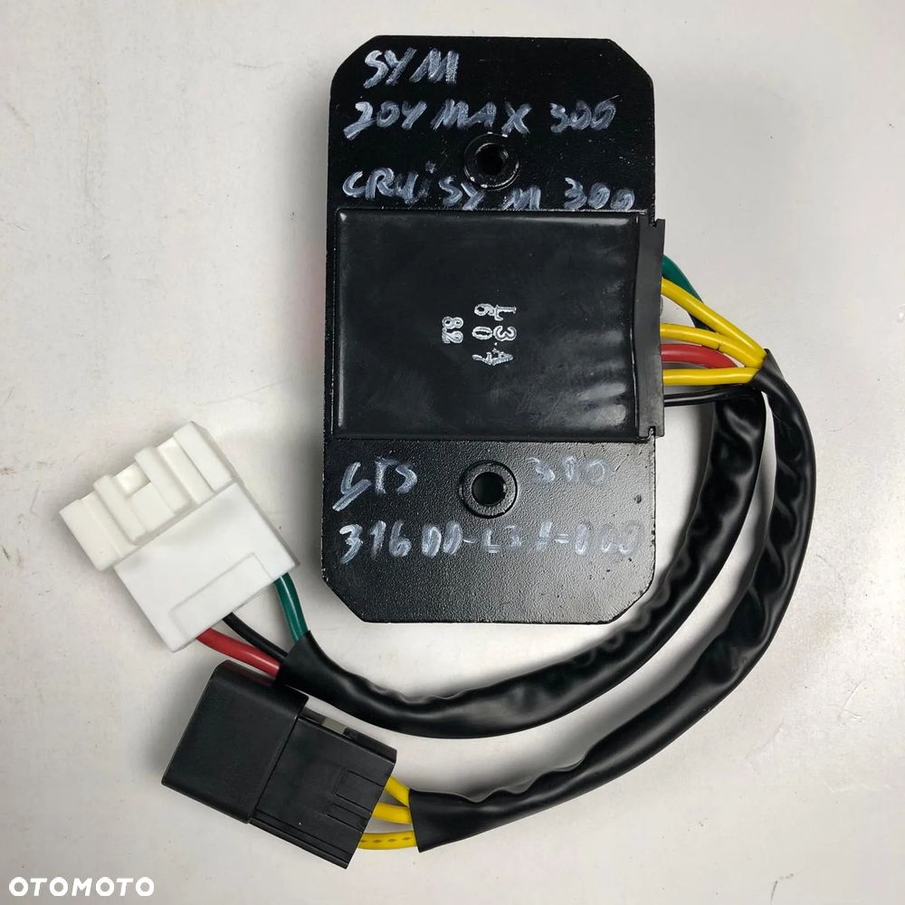 SYM GTS Joymax Cruisym MAXSYM 300 400 Regulator Napięcia - 3