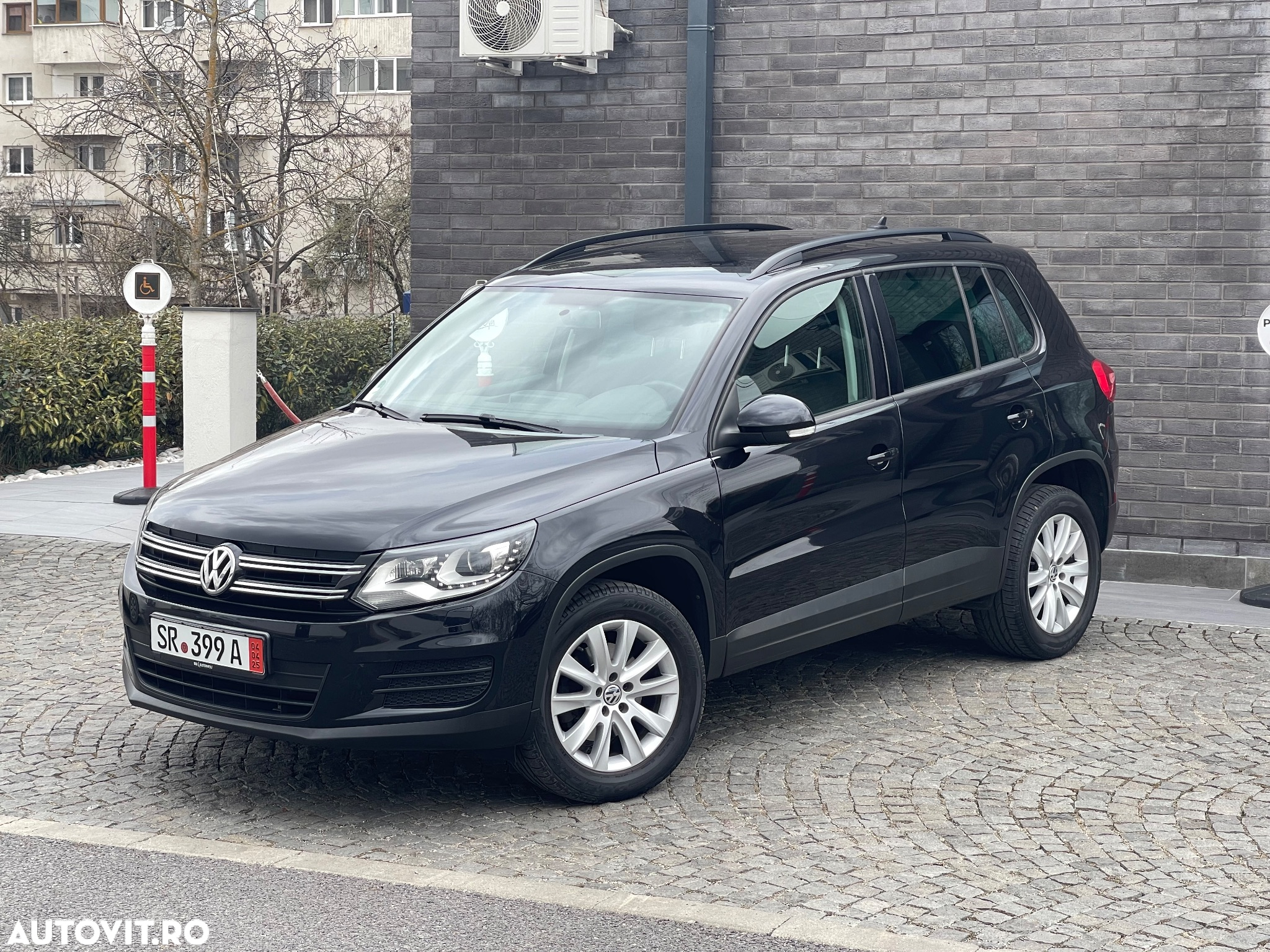 Volkswagen Tiguan 2.0 TDI DPF 4Motion BlueMotion Technology Trend & Fun - 27